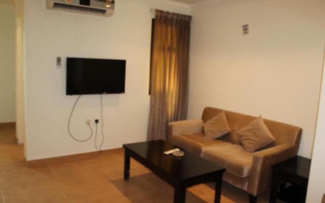 Golden Tower Hotel