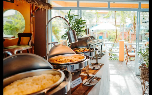 P and M Final Option Hotel