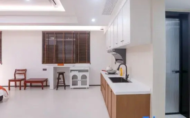 Zhangjiajie Qilou Yashay (Gaotiezhan Seventy-Two Storey Qilou Branch)