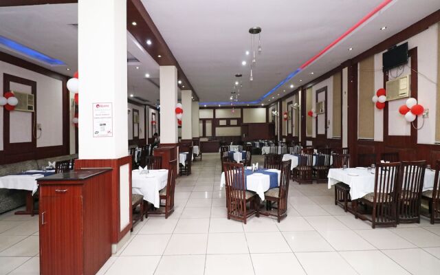 Oyo 15383 Hotel Grand Melrose