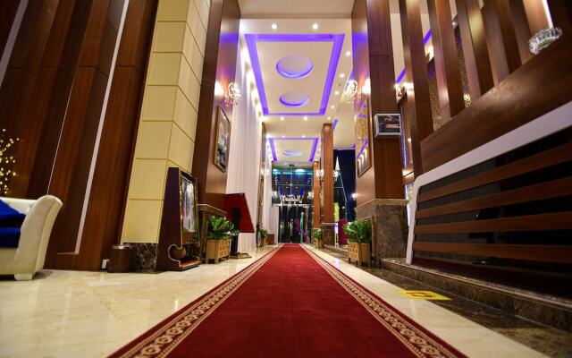 Laylati Al Hamra