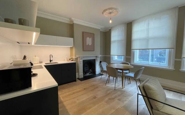 Central 1 Bedroom Apartment in Farringdon