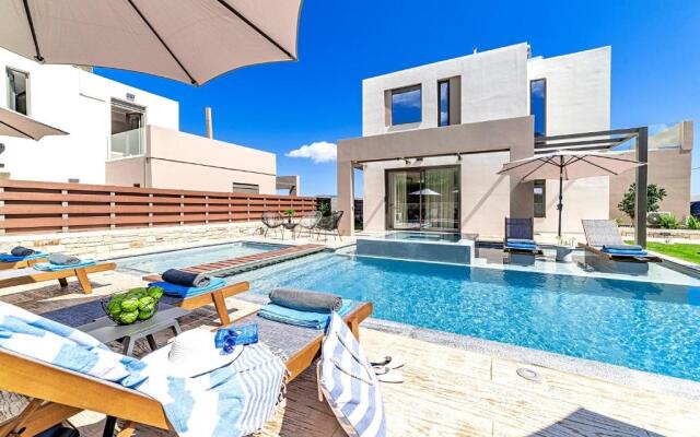 Minoas Villas Heated Pool