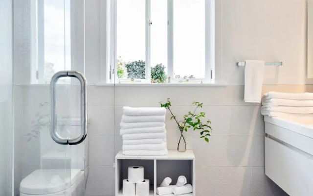Bright Airy & Spacious 3 BR Home