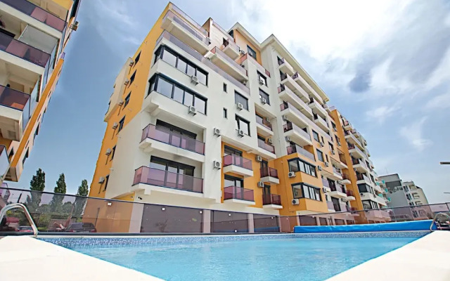 Apart holiday Sophia Mamaia