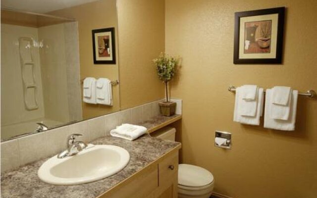 Innwest Kirkwood Inn