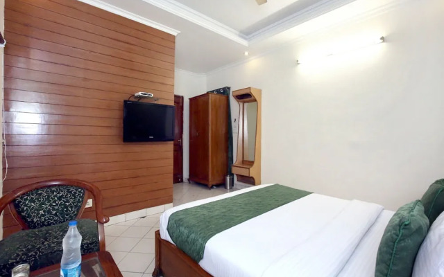 Hotel Paradise by OYO Rooms