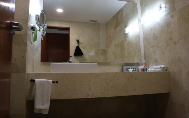 Radisson Poliforum Plaza Hotel Leon