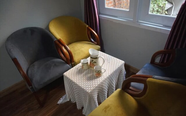 Bac Huong House - Hostel