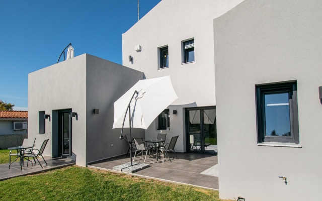 TheaSea Luxury Suites -  Villa Suite