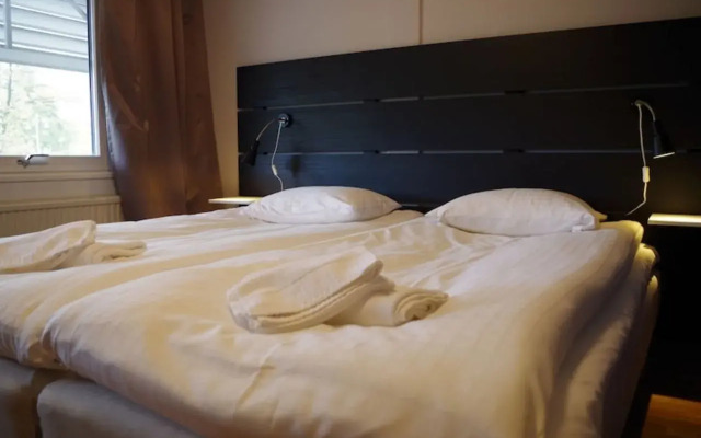 Spoton Hostel & Sportsbar