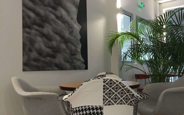 Hôtel Les Rives Bleues