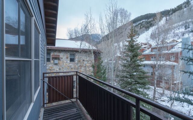 River Club 308 3 Bedroom Condo by Alpine Lodging Telluride