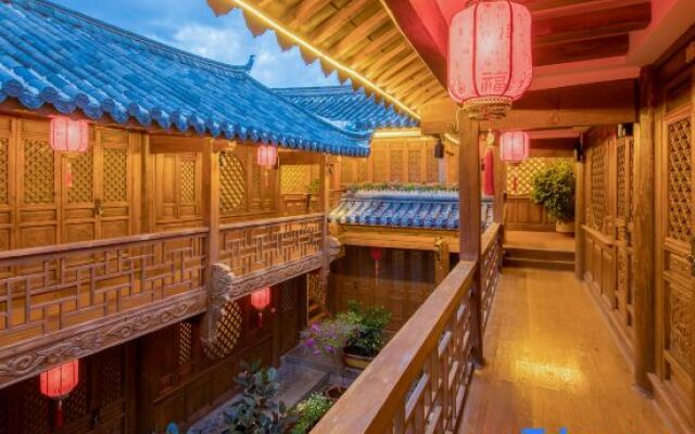 Wuji Parkjing Inn (Lijiang Ancient City Shop)