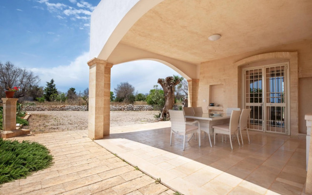 Splendida villetta immersa nella campagna pugliese