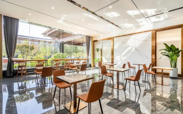 Rezen Select Hotel Yinchuan Railway Station
