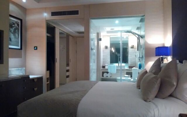 Zhejiang Business Hotel