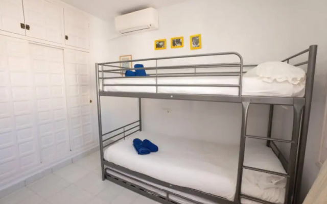 Casa Urbanización Los Pinos 30