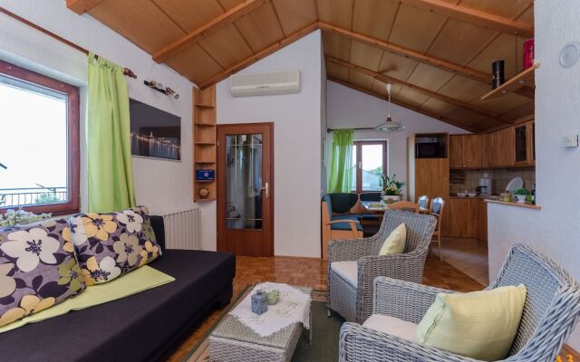 Apartments and Room Drazen