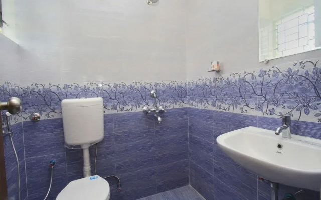 OYO 9419 Manu Residency