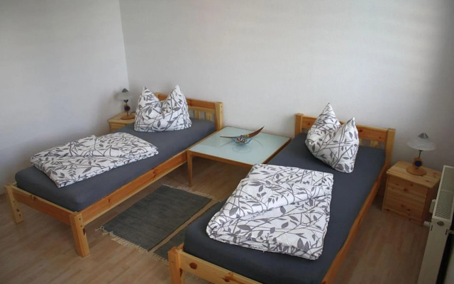 An der Alten Schule 2