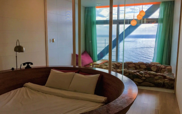 Haslla Art World Museum Hotel