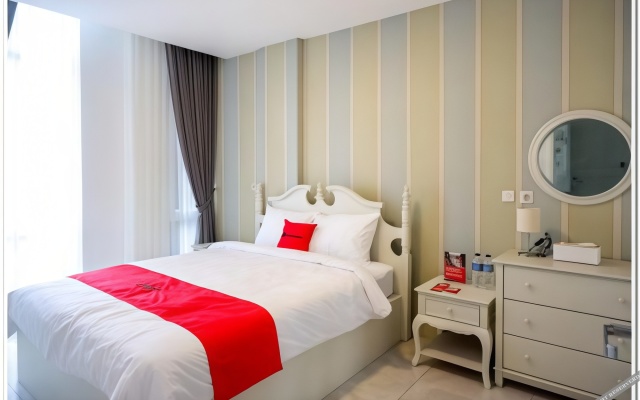 RedDoorz Plus @ Madukoro Raya Semarang
