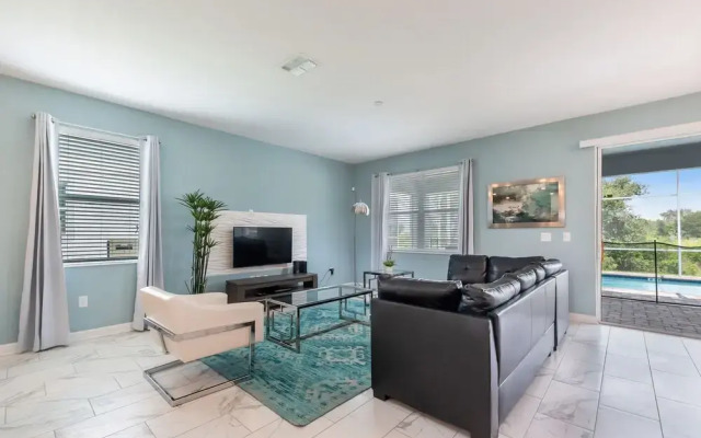 INTerlocking Drive Villa Champions Gate 2