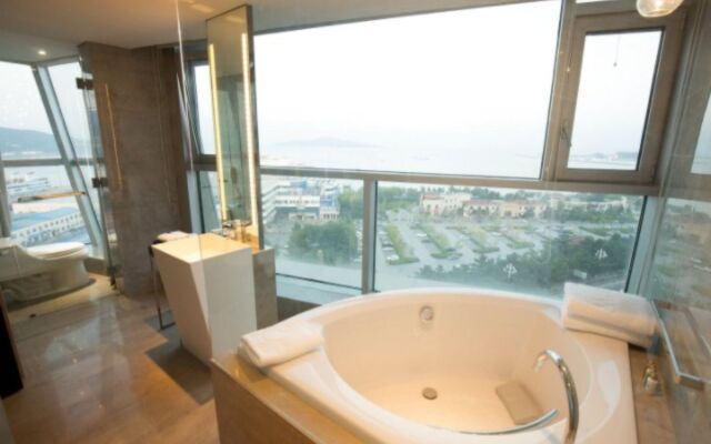 DoubleTree by Hilton Weihai, China