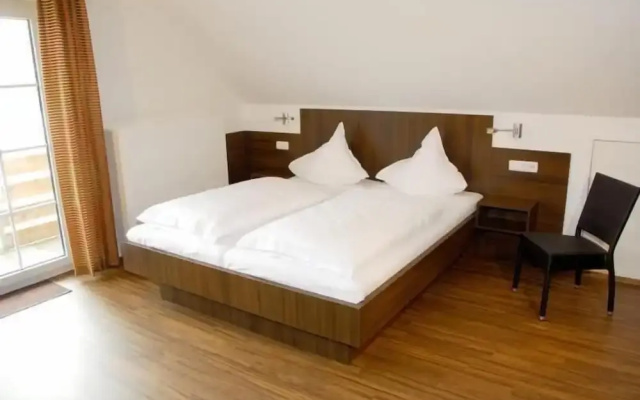 Garni Hotel Henn