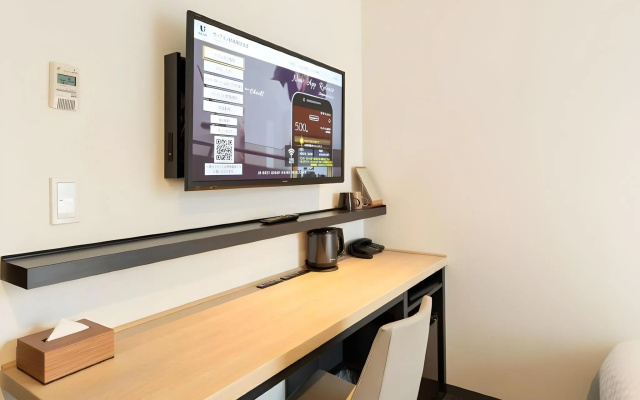 JR WEST GROUP VIA INN Iidabashi Korakuen – Guest Rooms – Tokyo