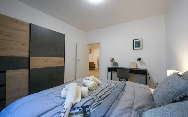 Boutique Apartment 5