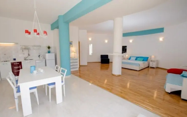 Studio Apartments Renata