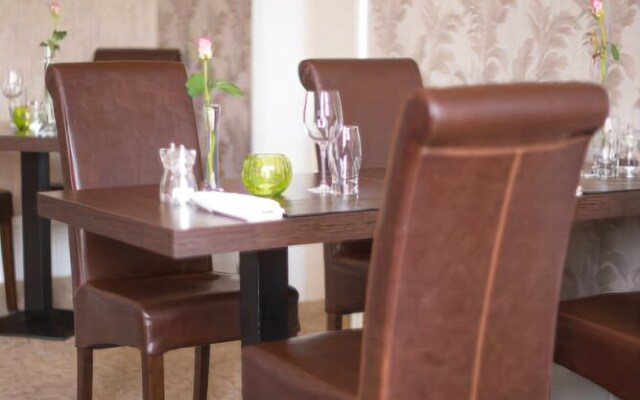 Westlakes Hotel and Restaurant