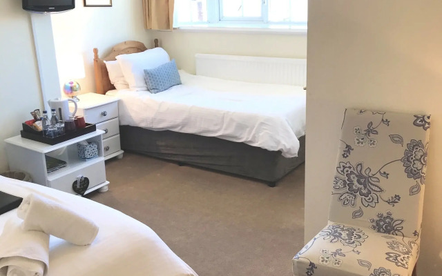 St Raphael Guest House