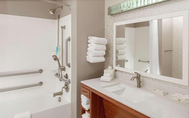 Home2 Suites by Hilton Fayetteville Fort Bragg