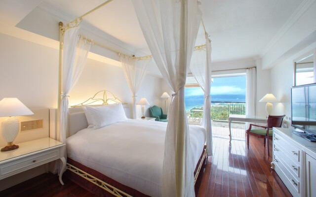Oriental Hotel Okinawa Resort & Spa