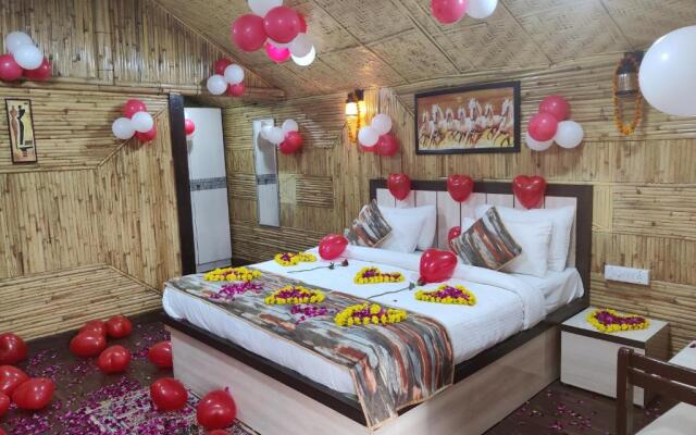 Hotel Bamboo Castle