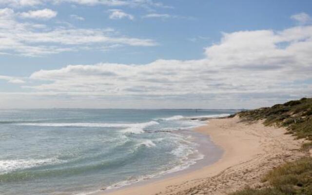 Blue Bay Beach Stay - Mandurah