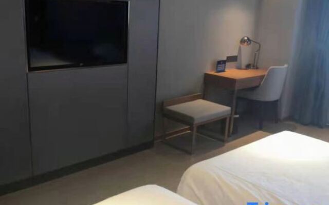 Oriental Venice International Hotel