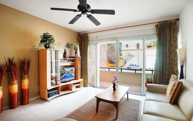 Meridian 107 2 Bedroom Condo by RedAwning