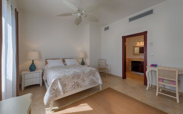 Condo Porto Blue In Porto Cupecoy By Personal Villas French Style Apartment Overlooking The Marina