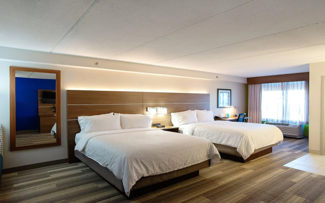 Holiday Inn Express & Suites Tempe by IHG