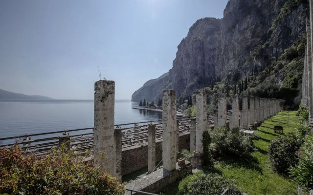Hotel e Appartamenti al Prà de la Fam