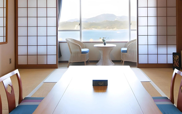 Hanairodori No Yado Kayuu