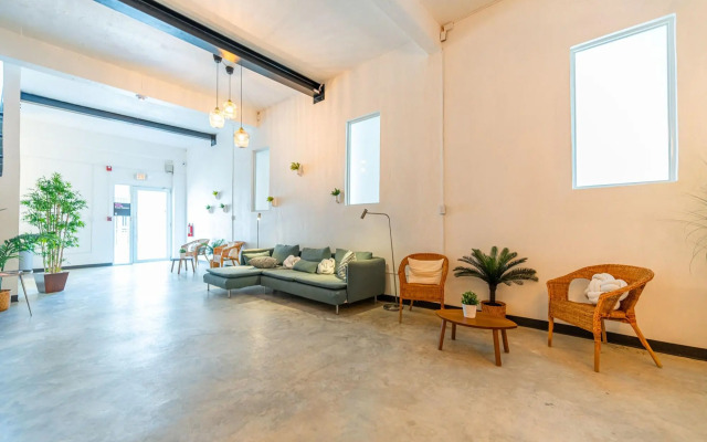 Juliette Hostel