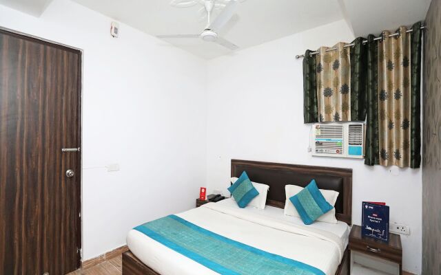 OYO 10795 Hotel RS Residency