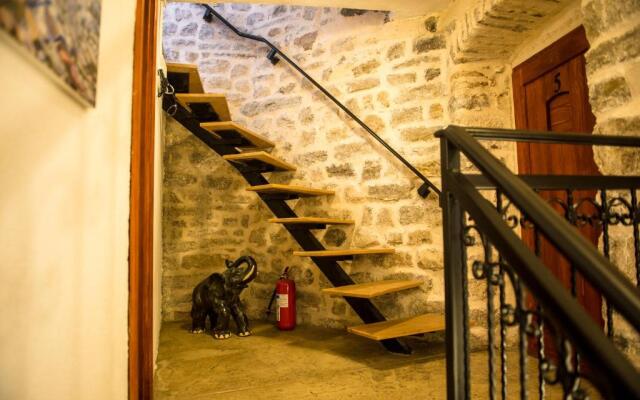 Antika Guesthouse