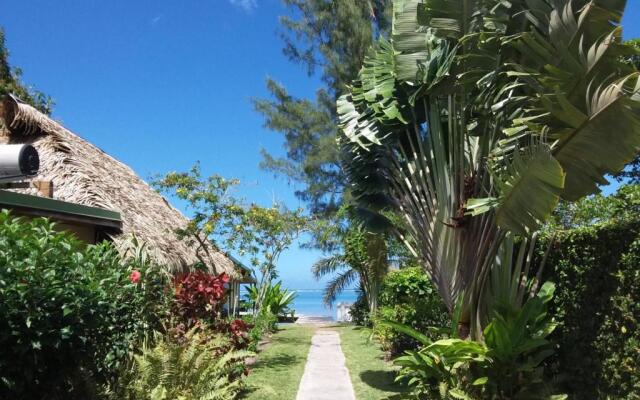 Linareva Moorea Beach Resort