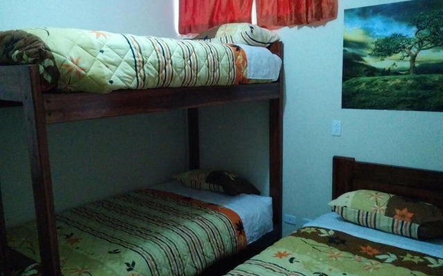 Hostal Otavalos Inn-Hostel